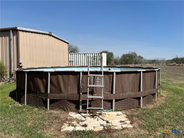 1206 Al Calde De La Bahia, Goliad, TX 77963