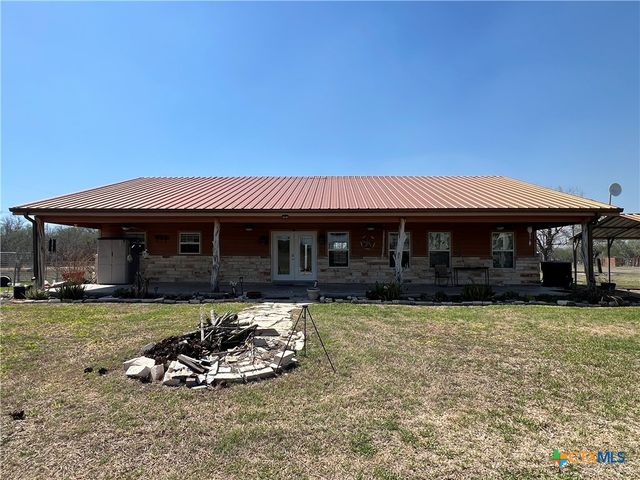 1206 Al Calde De La Bahia, Goliad, TX 77963