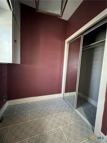 1206 Al Calde De La Bahia, Goliad, TX 77963