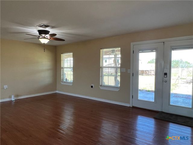 1206 Al Calde De La Bahia, Goliad, TX 77963