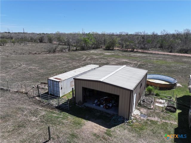 1206 Al Calde De La Bahia, Goliad, TX 77963