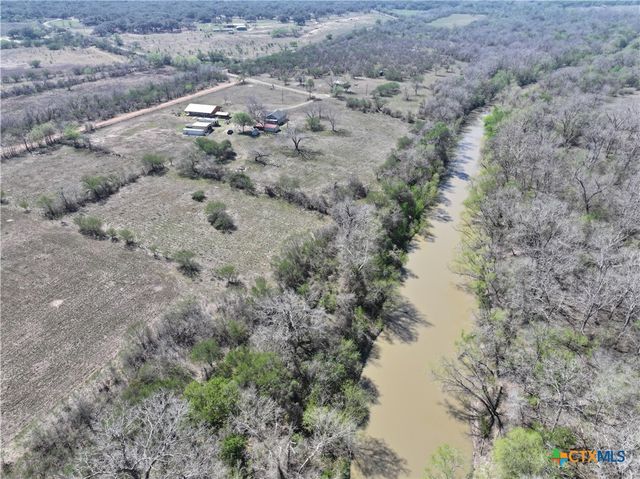 1206 Al Calde De La Bahia, Goliad, TX 77963