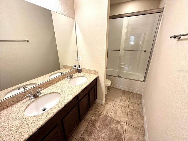 8636 CHILTON DRIVE, Orlando, FL 32836