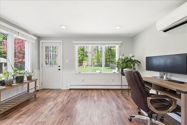 560 Common St, Walpole, MA 02081