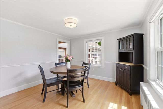560 Common St, Walpole, MA 02081
