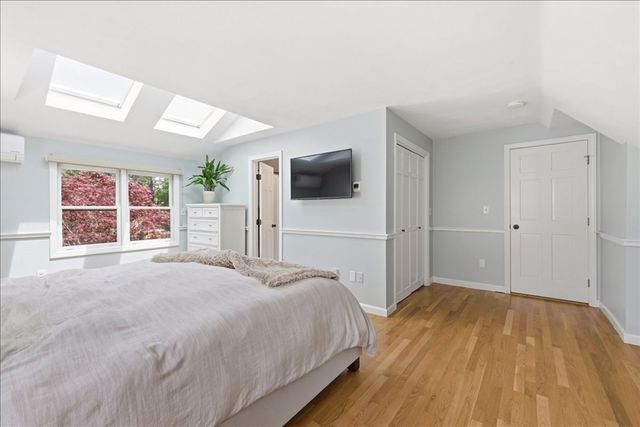 560 Common St, Walpole, MA 02081