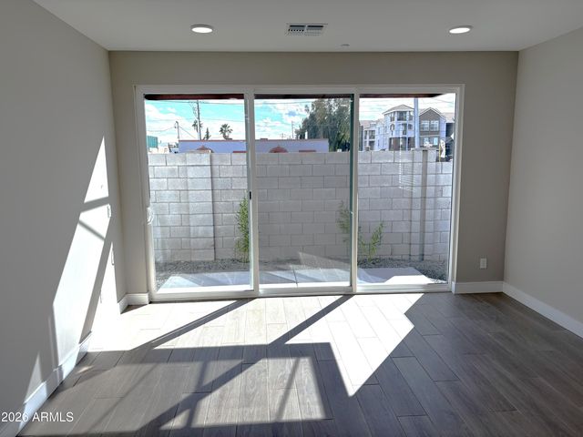 1021 E PASADENA Avenue, Phoenix, AZ 85014