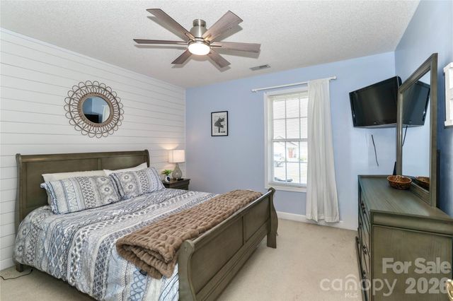 5867 Sunset View Lane, Catawba, NC 28609