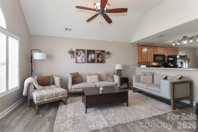 5867 Sunset View Lane, Catawba, NC 28609