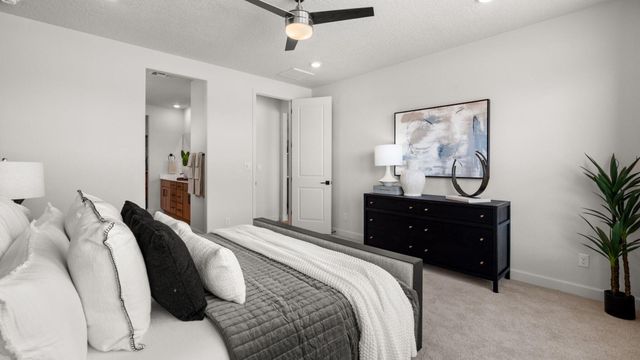 2432 Marble Avenue NE, Rio Rancho, NM 87144