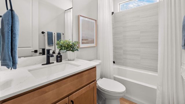 2432 Marble Avenue NE, Rio Rancho, NM 87144