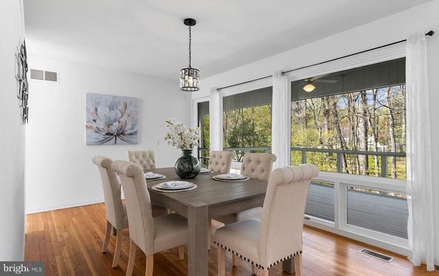 140 LAUREL ROAD, Princeton, NJ 08540