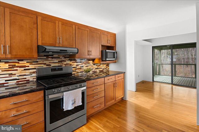 140 LAUREL ROAD, Princeton, NJ 08540