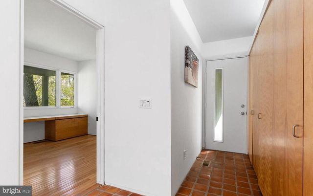 140 LAUREL ROAD, Princeton, NJ 08540