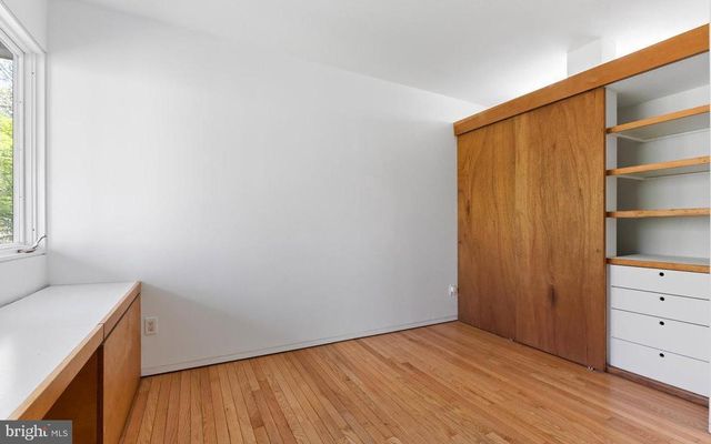 140 LAUREL ROAD, Princeton, NJ 08540