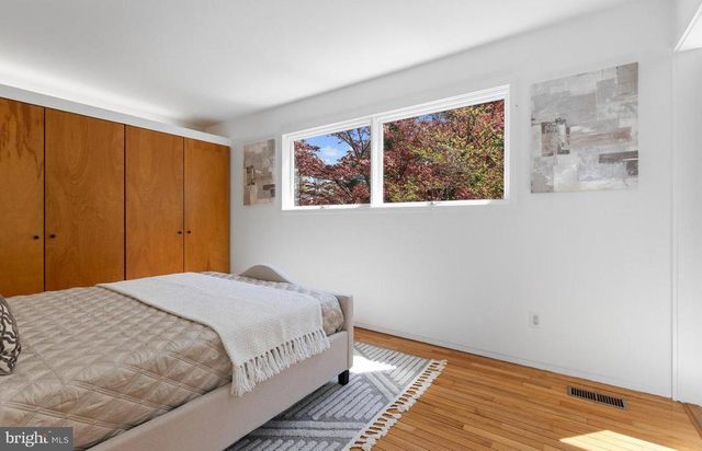 140 LAUREL ROAD, Princeton, NJ 08540
