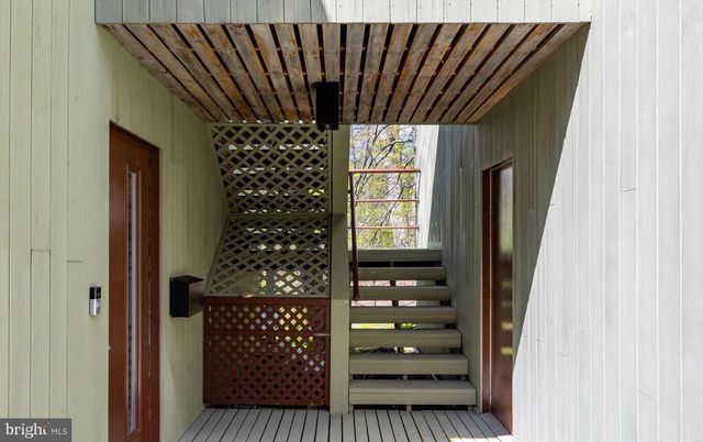 140 LAUREL ROAD, Princeton, NJ 08540