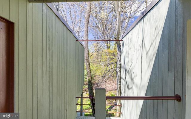 140 LAUREL ROAD, Princeton, NJ 08540