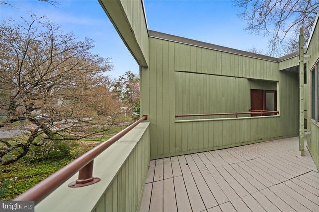 140 LAUREL ROAD, Princeton, NJ 08540