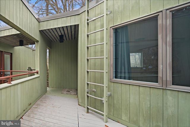140 LAUREL ROAD, Princeton, NJ 08540
