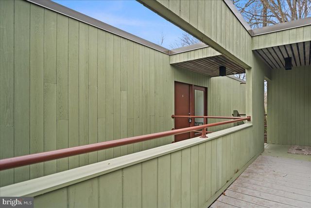 140 LAUREL ROAD, Princeton, NJ 08540