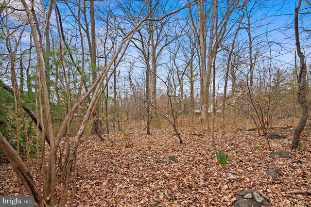 140 LAUREL ROAD, Princeton, NJ 08540