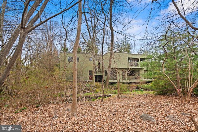 140 LAUREL ROAD, Princeton, NJ 08540