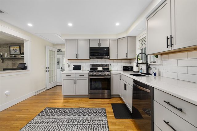 12 Hidden Valley Lane, Lincoln, RI 02865