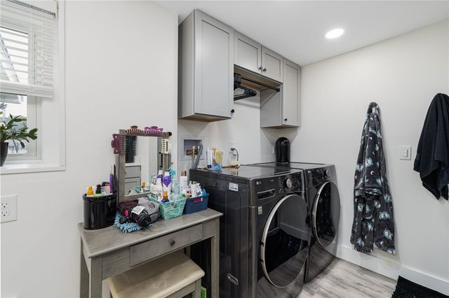 12 Hidden Valley Lane, Lincoln, RI 02865