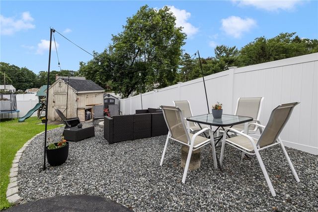12 Hidden Valley Lane, Lincoln, RI 02865