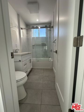 8360 blackburn Avenue L3, Los Angeles, CA 90048