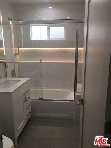 8360 blackburn Avenue L3, Los Angeles, CA 90048