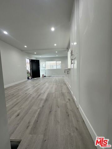 8360 blackburn Avenue L3, Los Angeles, CA 90048