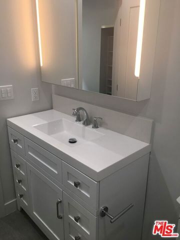 8360 blackburn Avenue L3, Los Angeles, CA 90048