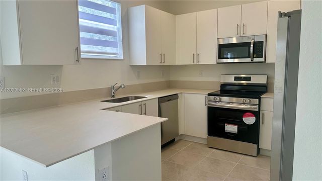 2797 SE 25th Ave. 0, Homestead, FL 33035