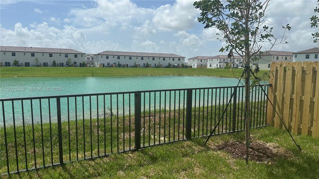 2797 SE 25th Ave. 0, Homestead, FL 33035