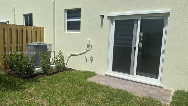 2797 SE 25th Ave. 0, Homestead, FL 33035