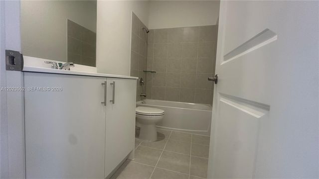 2797 SE 25th Ave. 0, Homestead, FL 33035