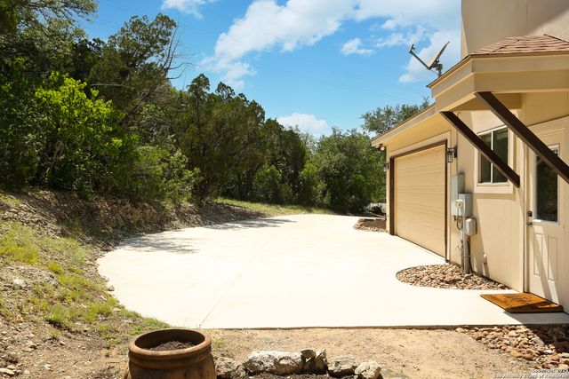 12302 Calvert, Helotes, TX 78023