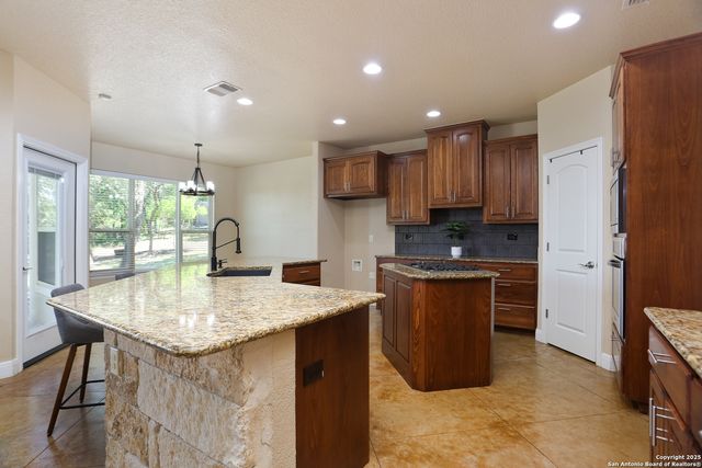 12302 Calvert, Helotes, TX 78023