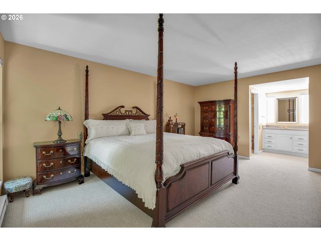 16515 Sw MONACO Ln, Portland, OR 97224