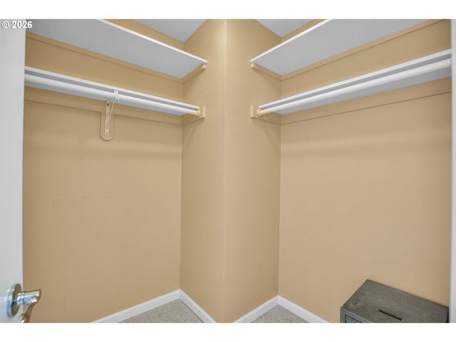 16515 Sw MONACO Ln, Portland, OR 97224