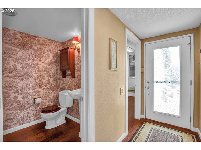 16515 Sw MONACO Ln, Portland, OR 97224