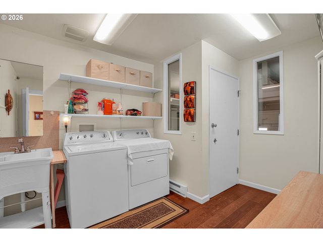 16515 Sw MONACO Ln, Portland, OR 97224