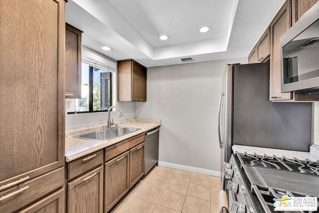 2230 S Palm Canyon Drive 9, Palm Springs, CA 92264