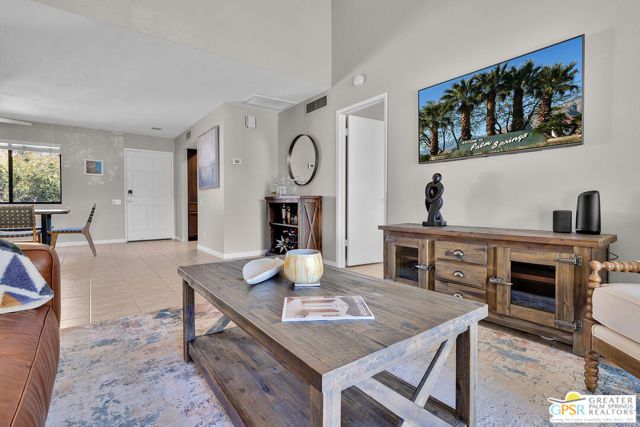 2230 S Palm Canyon Drive 9, Palm Springs, CA 92264