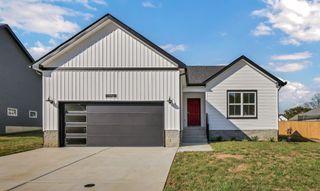 207 Donegal Dr, Clarksville, TN 37042
