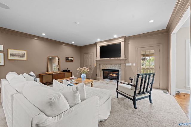 7864 Walsingham Road, Huntsville, AL 35802