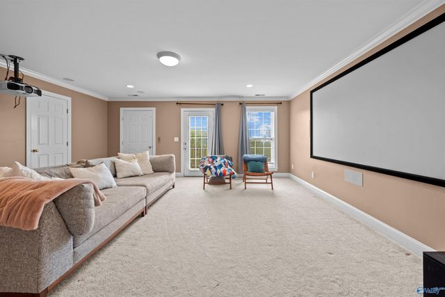 7864 Walsingham Road, Huntsville, AL 35802