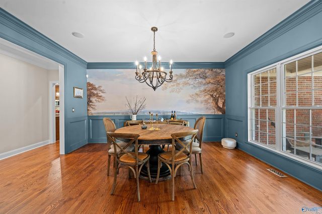 7864 Walsingham Road, Huntsville, AL 35802